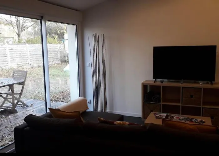 Holiday home Entre Terre Et *